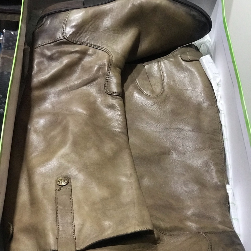 Sam Edelman Penny boot in Olive